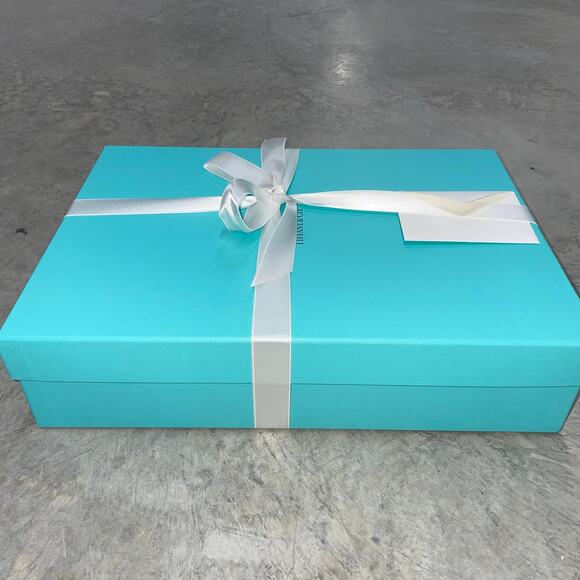 Tiffany & Co. Pair of Diamond Point Champagne Flutes New RARE retired - Picture 8 of 13